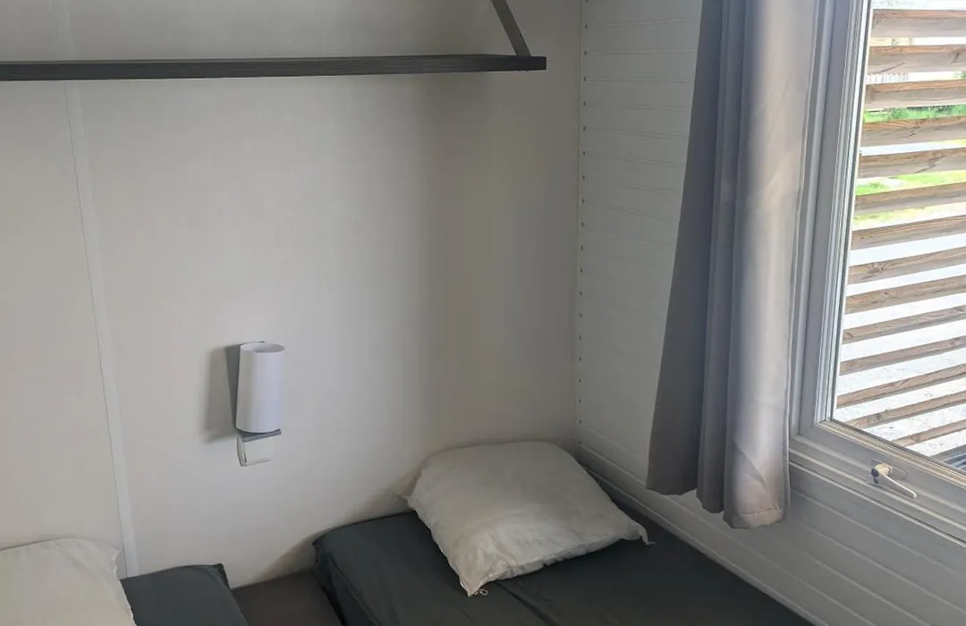 Mobile home-1